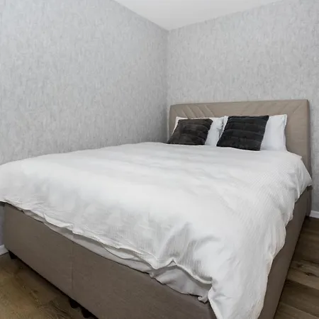 Royal Grey Apartment